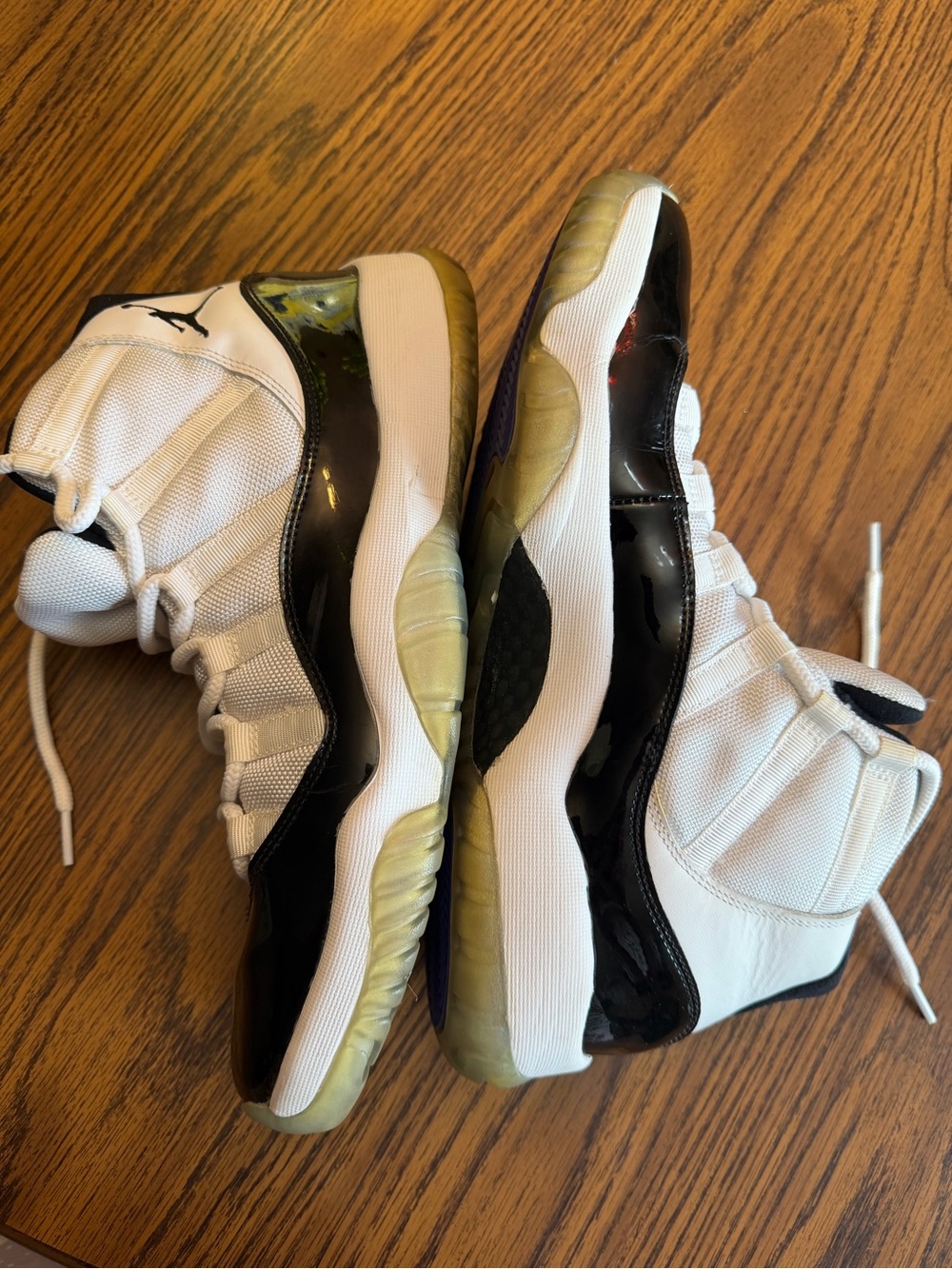 Nike Air Jordan 1 Concord Men’s  White and Black High-Top Sneakers